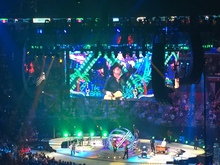 Garth Brooks / Trisha Yearwood on Jan 15, 2016 [316-small]