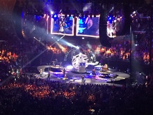 Garth Brooks / Trisha Yearwood on Jan 15, 2016 [321-small]