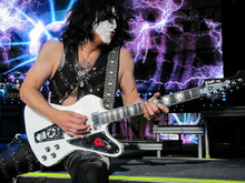 KISS / Mötley Crüe / The Treatment on Sep 1, 2012 [923-small]
