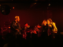 X, X / Juliana Hatfield on Dec 6, 2005 [164-small]