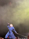 Katy Perry / Goldie Boultier on Oct 8, 2025 [195-small]