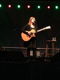 Lisa Loeb on Sep 27, 2018 [700-small]