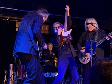 tags: The Weeklings - The Weeklings on Oct 10, 2025 [205-small]