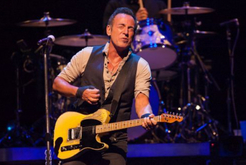 tags: Bruce Springsteen & The E Street Band - Bruce Springsteen & The E Street Band on Jan 22, 2017 [450-small]