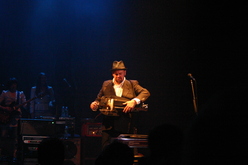 The Decemberists / Robyn Hitchcock And The Venus 3 on Jun 6, 2009 [772-small]