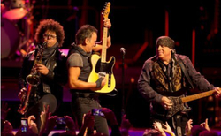 tags: Bruce Springsteen & The E Street Band - Bruce Springsteen & The E Street Band on Mar 13, 2016 [834-small]