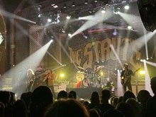 The Struts / Dirty Honey on Sep 23, 2025 [338-small]