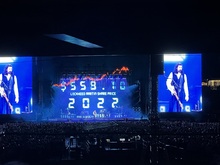 Hozier / Gigi Perez on Aug 14, 2025 [975-small]