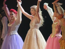 Taylor Swift / Needtobreathe / Hunter Hayes on Jul 29, 2011 [682-small]