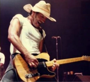 tags: Bruce Springsteen & The E Street Band - Bruce Springsteen & The E Street Band on Sep 13, 1981 [077-small]