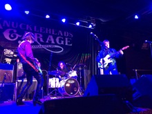 Flamin' Groovies on Oct 27, 2017 [709-small]
