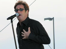 Huey Lewis and The News / Seth Cook on Jun 8, 2013 [084-small]