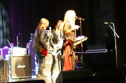 Lita Ford / Dee Snider on Oct 25, 2025 [733-small]