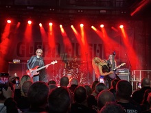 Glenn Hughes / Sophie Lloyd on Oct 22, 2025 [382-small]