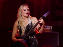 Glenn Hughes / Sophie Lloyd on Oct 22, 2025 [385-small]
