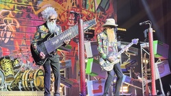 ZZ Top on Oct 31, 2025 [997-small]