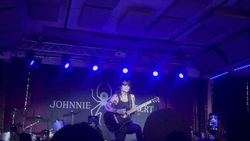 Johnnie Guilbert / Chandler Leighton on Nov 1, 2025 [713-small]