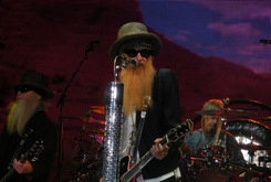 ZZ Top / Jonathan Tyler & The Northern Lights on May 7, 2010 [430-small]