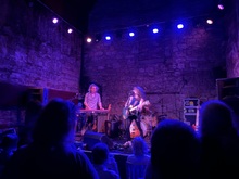 tags: Madison Galloway, Edinburgh, Scotland, United Kingdom, The Caves - The Commoners / Madison Galloway on Jul 26, 2024 [733-small]