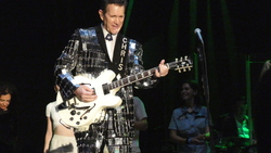 Chris Isaak on Jul 12, 2023 [834-small]