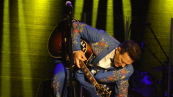 Chris Isaak on Jul 12, 2023 [838-small]