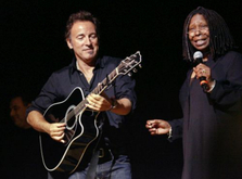 Bruce Springsteen / Patti Scialfa on Nov 5, 2008 [226-small]