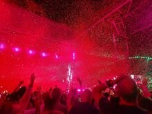 Coldplay / Chloe Qisha / Elyanna / Simón Bolívar Symphony Orchestra of Venezuela on Aug 26, 2025 [124-small]