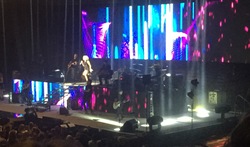 Keith Urban / Carrie Underwood on Dec 9, 2016 [554-small]