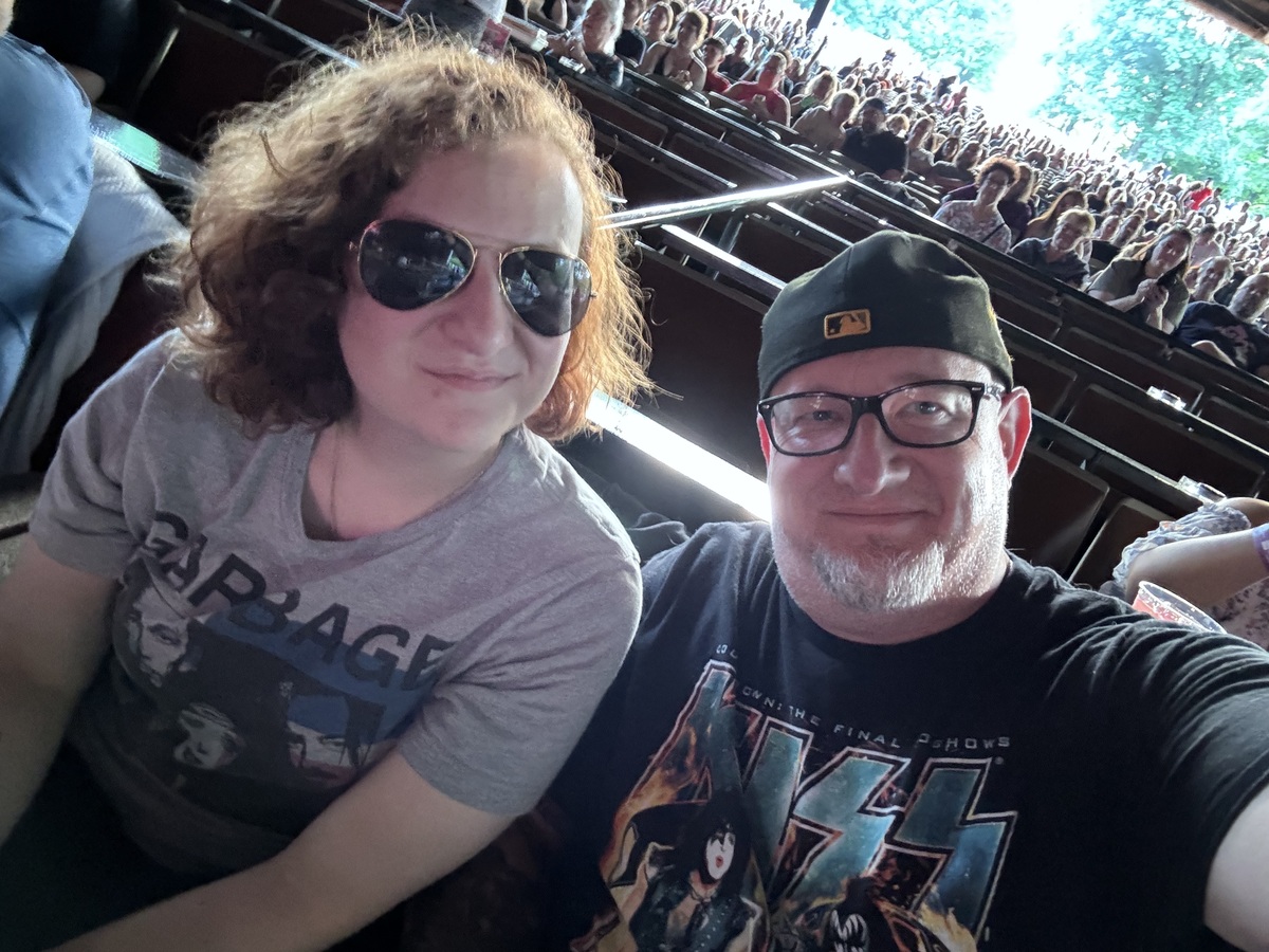 Alanis Morissette Concert \u0026 Tour History | Concert Archives, image size:1200x900