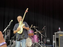 Walter Trout / Laura Evans on Oct 17, 2024 [558-small]