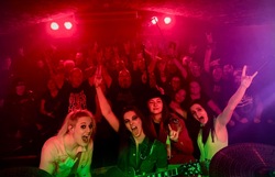 tags: The Hot Damn! (GB), Edinburgh, Scotland, United Kingdom, Crowd, Bannerman's - The Hot Damn! (GB) / Warrior Soul / Lowdrive on Nov 18, 2023 [667-small]