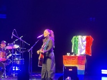 Jesse & Joy on Nov 8, 2025 [313-small]
