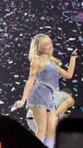 Sabrina Carpenter / Olivia Dean / Amber Mark on Nov 4, 2025 [900-small]