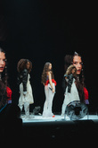 Nina Chuba / Esther Graf / Anaïs / Majan / Chapo102 on Nov 9, 2025 [713-small]