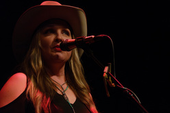 Sunny Sweeney on Nov 11, 2024 [113-small]