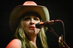 Sunny Sweeney on Nov 11, 2024 [114-small]