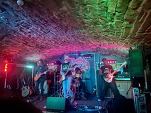 tags: Electric Black, Edinburgh, Scotland, United Kingdom, Bannerman's - The Hot One Two / Electric Black / Voodoo Sioux on Nov 14, 2025 [848-small]
