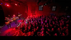 Nick Lowe & Los Straitjackets on Nov 3, 2024 [104-small]