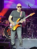 Joe Satriani on Oct 10, 2022 [932-small]