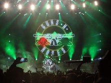 Guns N' Roses / The Cult on Apr 19, 2016 [772-small]
