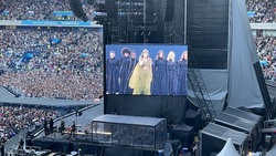 Taylor Swift / Paramore on Jun 7, 2024 [565-small]