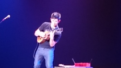 Jake Shimabukuro on Jul 11, 2015 [051-small]