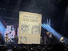 tags: Alice Cooper, Edinburgh, Scotland, United Kingdom, Edinburgh Playhouse - Alice Cooper / Bobbie Dazzle on Jul 23, 2025 [847-small]
