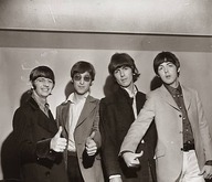 The Beatles / The Remains / Bobby Hebb / The Cyrkle / The Ronettes on Aug 25, 1966 [536-small]