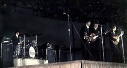 The Beatles / The Remains / Bobby Hebb / The Cyrkle on Aug 19, 1966 [539-small]