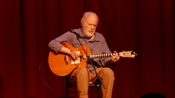 Leo Kottke on Feb 26, 2020 [112-small]