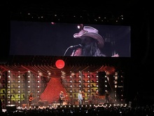 Chris Stapleton / Dwight Yoakam / Mike Campbell & The Dirty Knobs on Jun 10, 2022 [430-small]