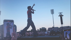Harry Styles / Mitski on Jun 15, 2022 [751-small]