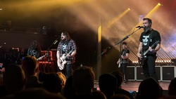 Mammoth WVH / Myles Kennedy / Return to Dust on Nov 23, 2025 [113-small]