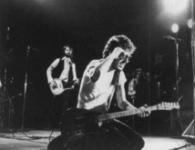 Bruce Springsteen & The E Street Band on Nov 29, 1974 [345-small]
